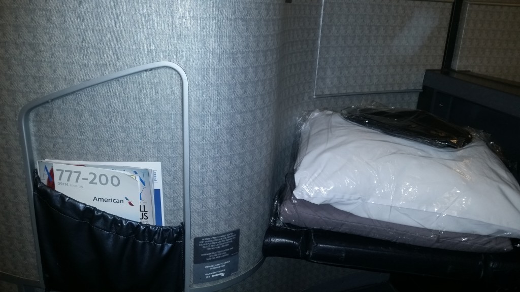 american airlines first class review 777-200 tokyo to chicago